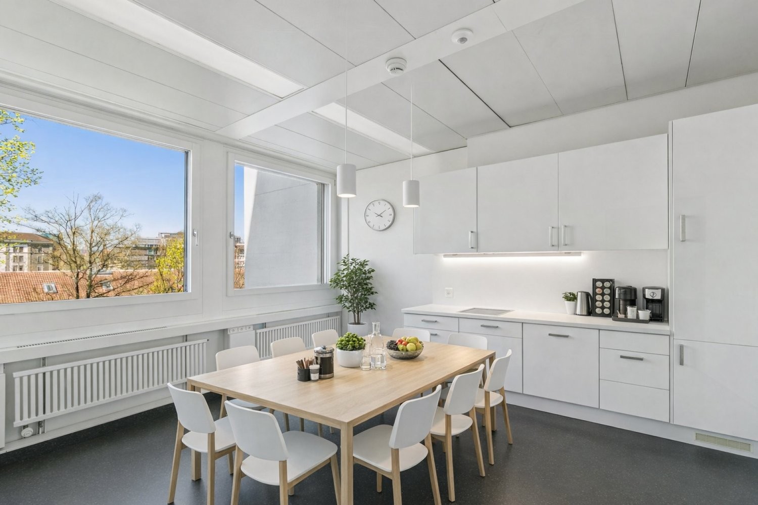 178m² bureau, photo 3 sur 7
