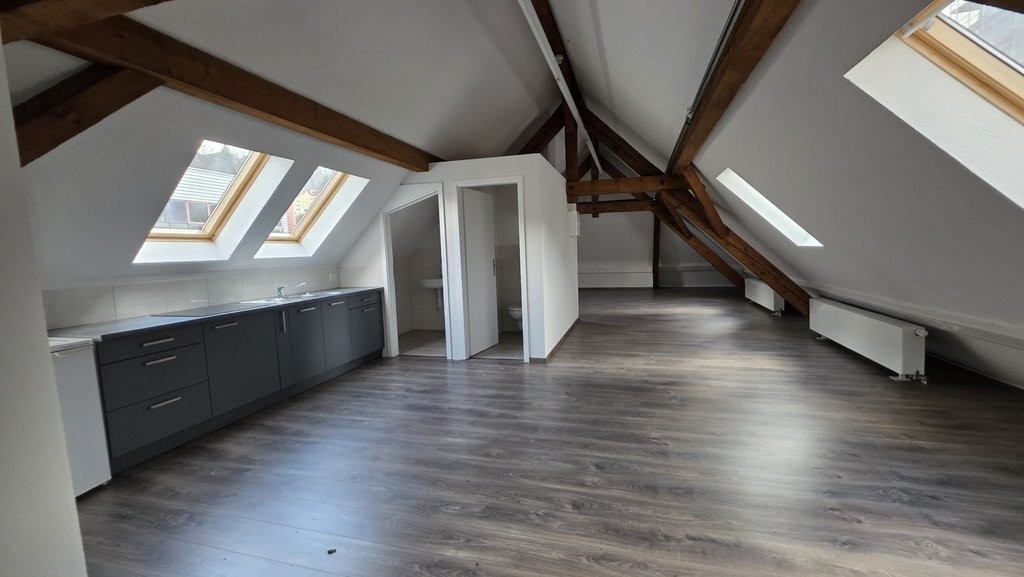141m² commercial, photo 3 sur 7