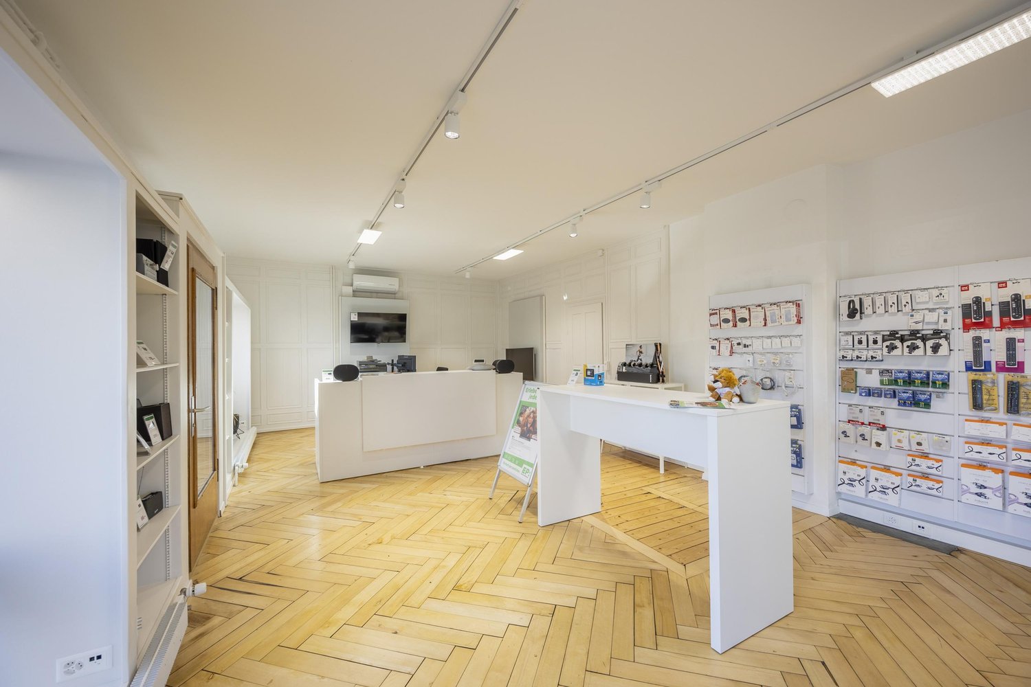 83m² commercial, photo 4 sur 4