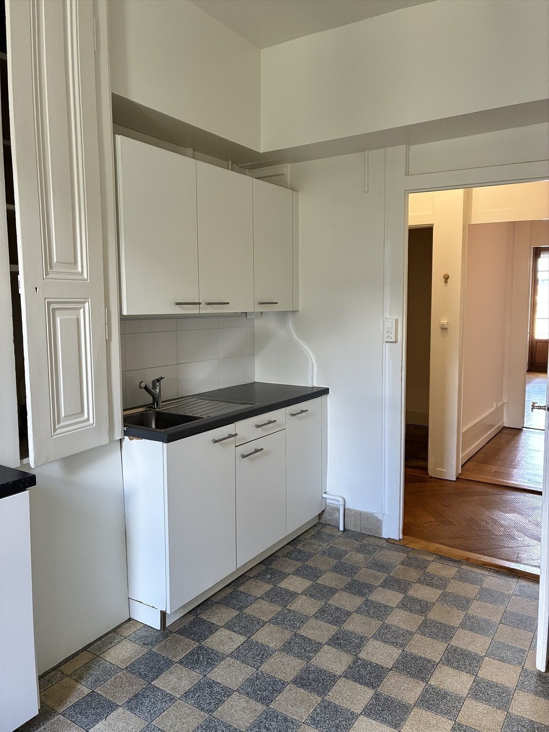 4 rooms apartment, photo 3 sur 9