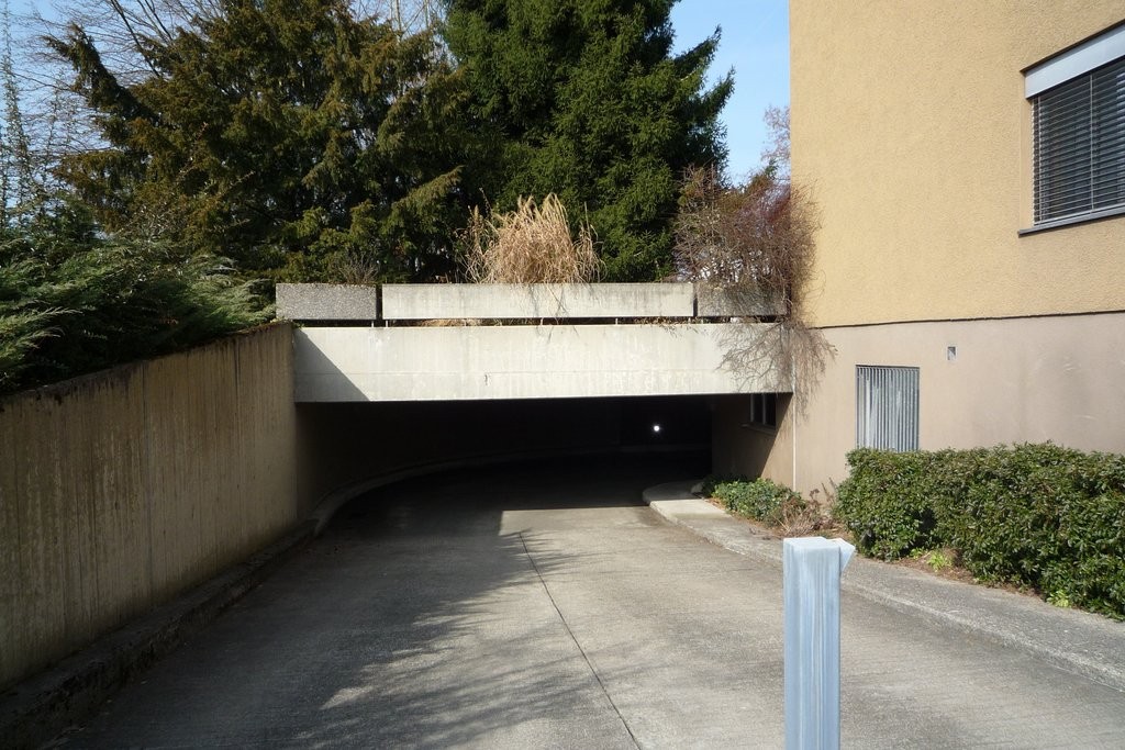 Single garage