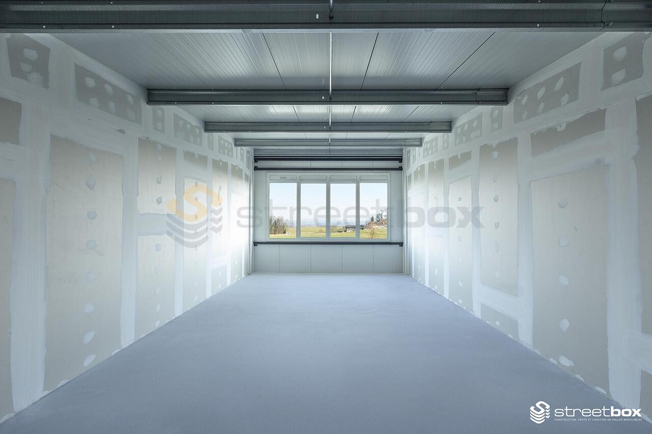 50m² commercial