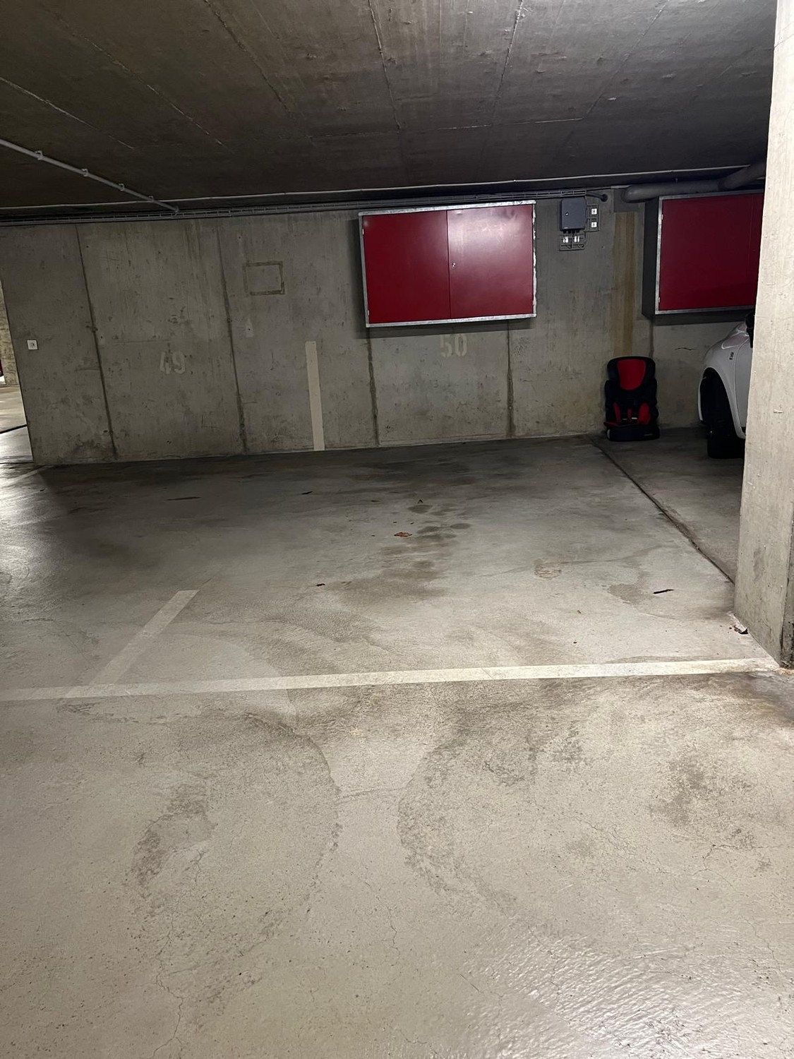 Créneau ouvert, photo 1 sur 2
