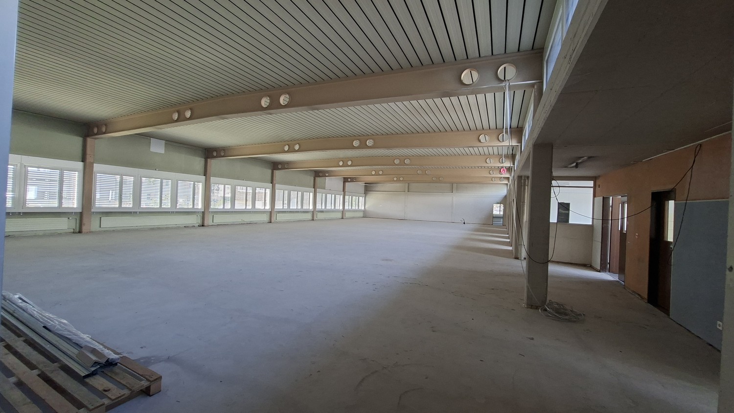 720m² commercial