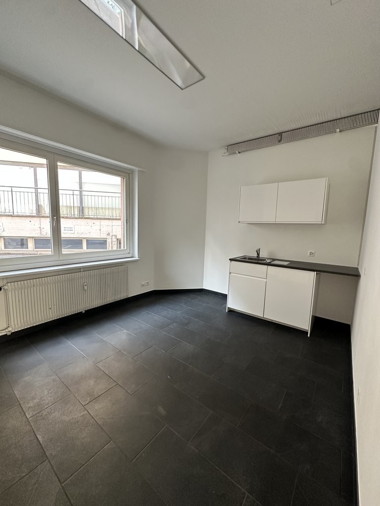 72m² commercial, photo 6 sur 8