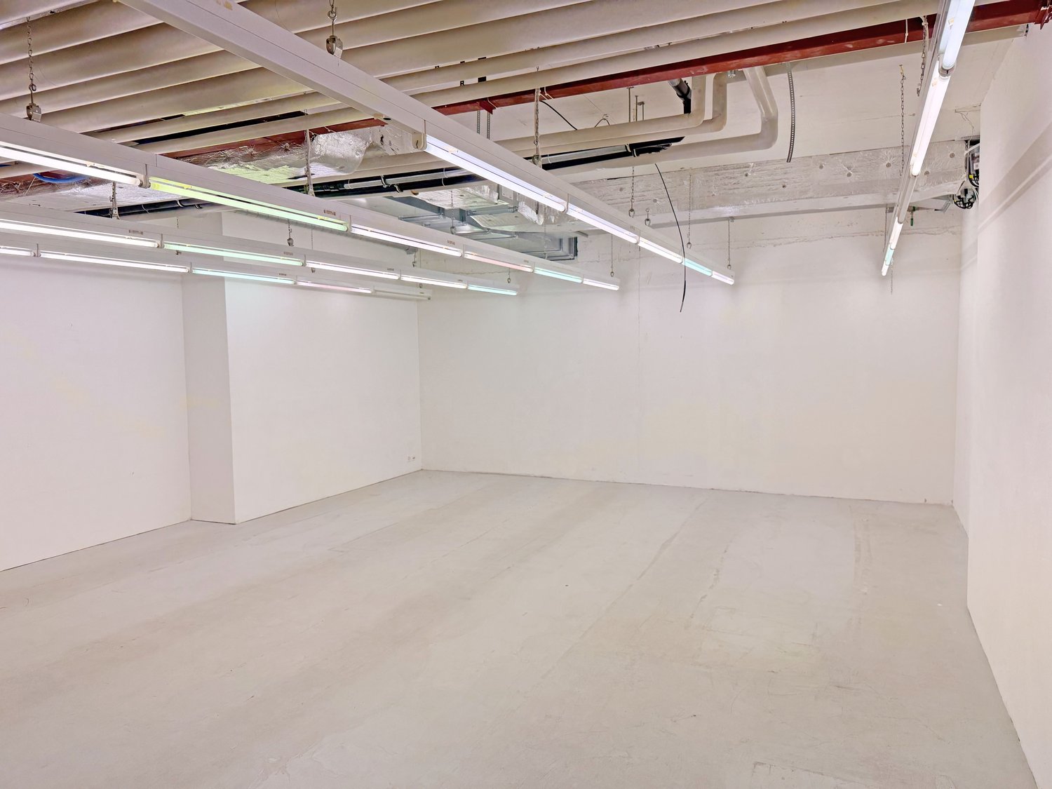 624m² de bureaux