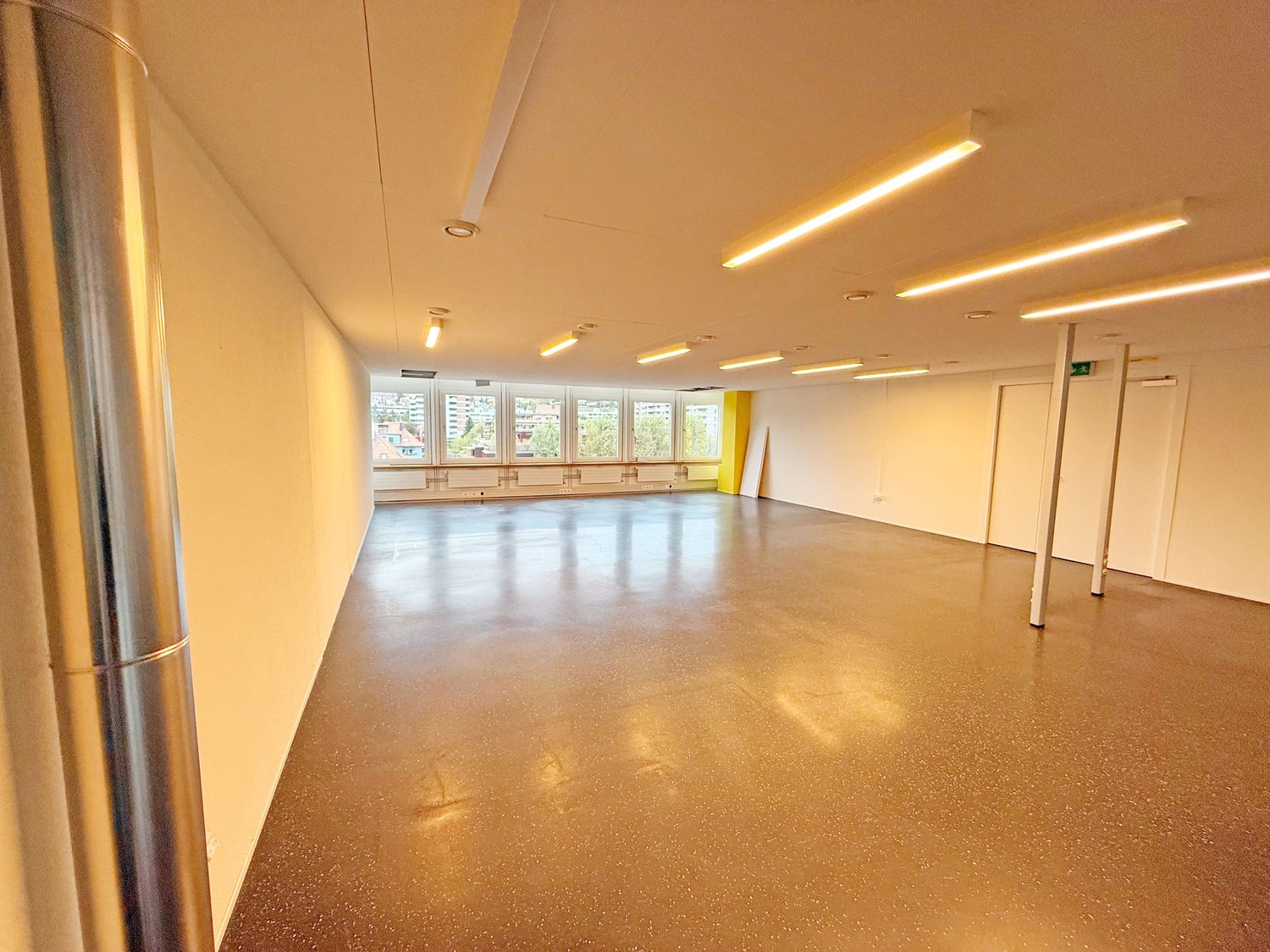 624m² de bureaux