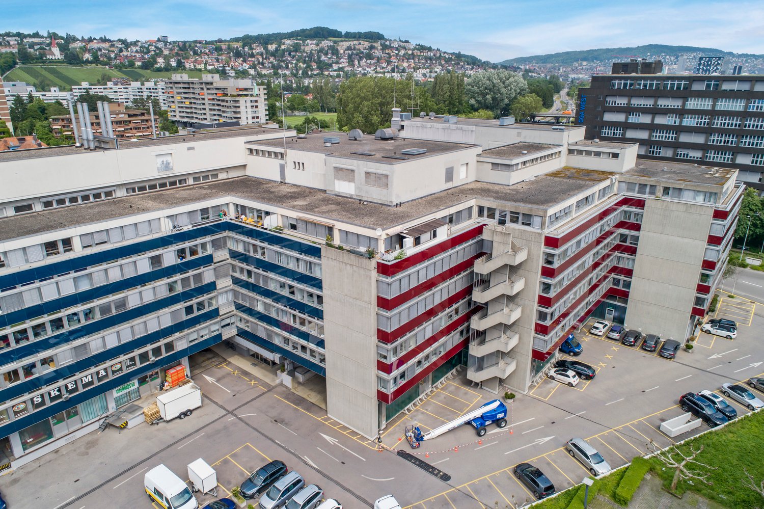 624m² de bureaux