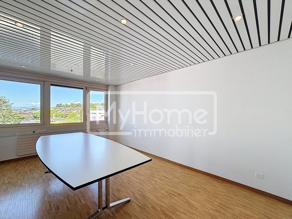 negozio di 104m²
