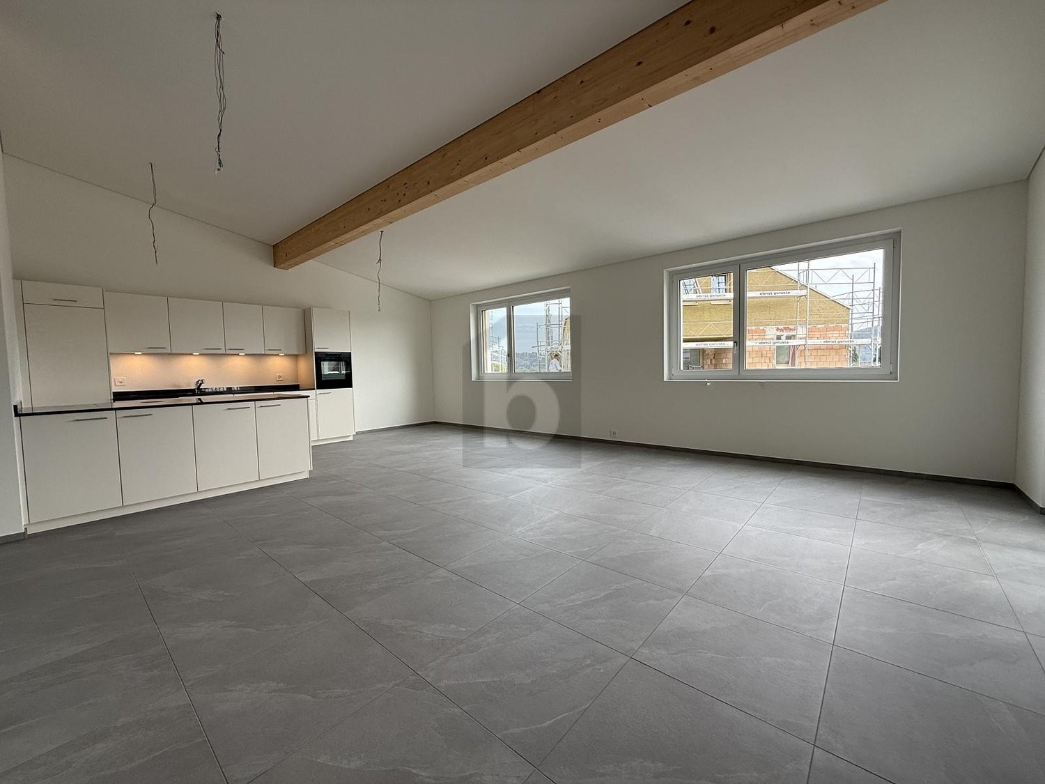 Appartement mansardé de 3 ½ pièces, photo 2 sur 4