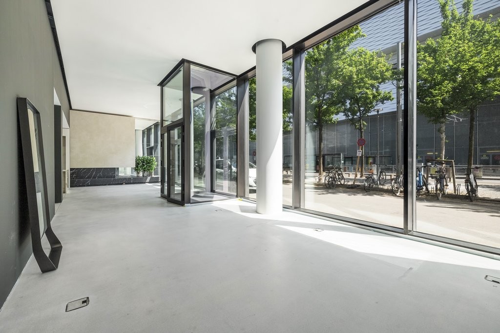 264m² commercial, photo 3 sur 10