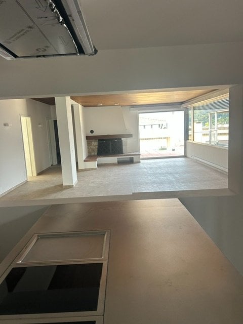 6 rooms apartment