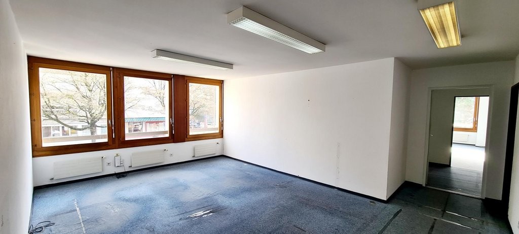 356m² office, photo 3 sur 6