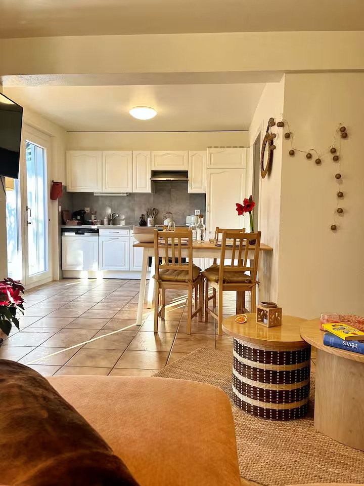 2 ½ rooms furnished flat, photo 1 sur 10