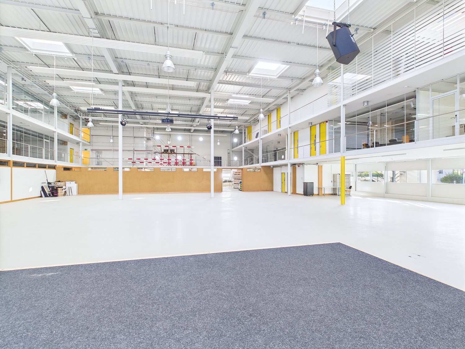 objet industriel de 1467m²