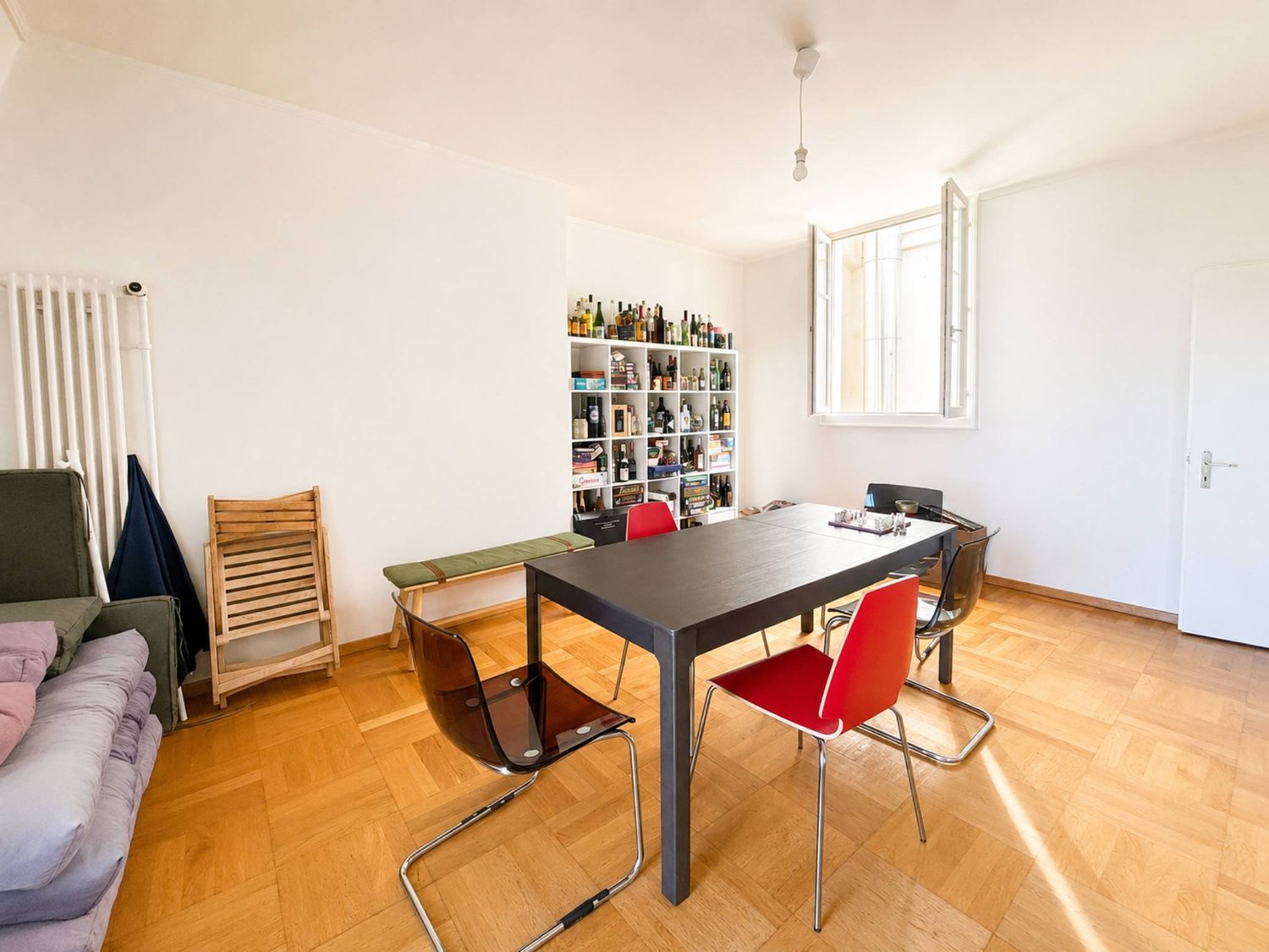 5 rooms apartment