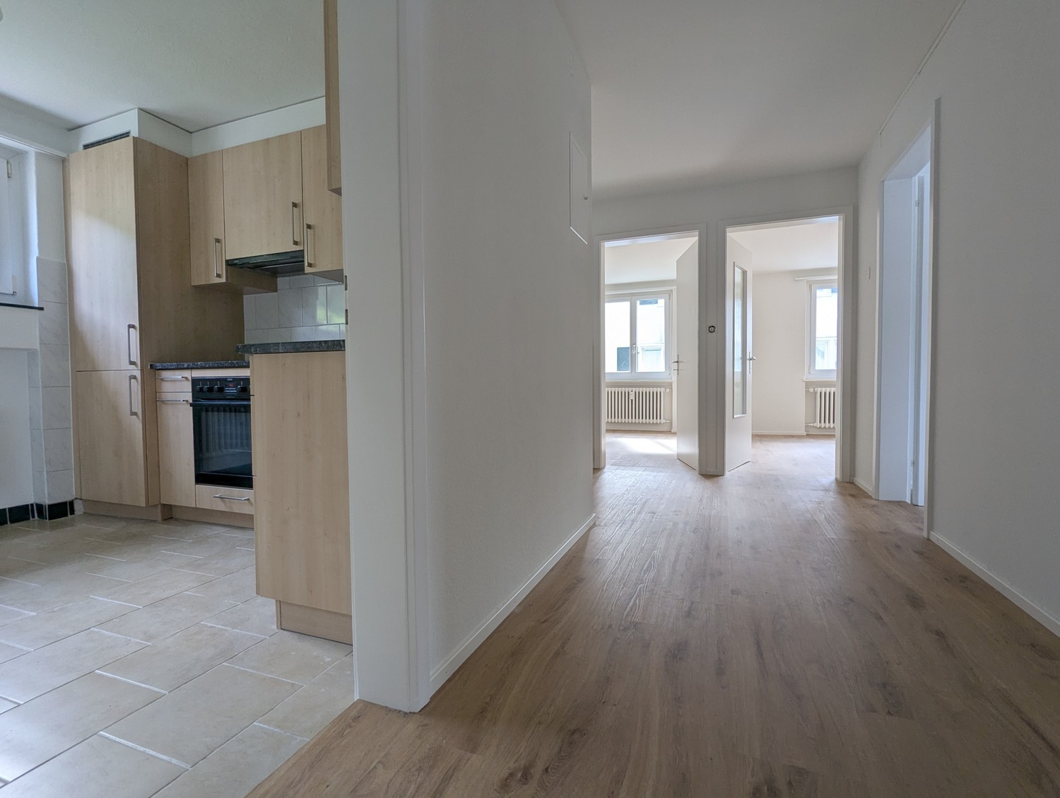 4 pièces appartement, photo 1 sur 8