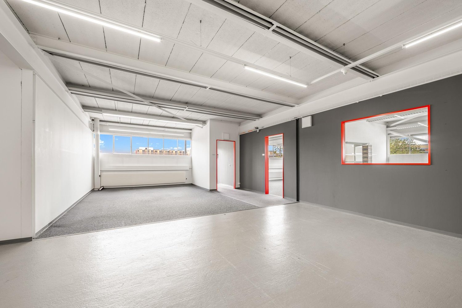 212m² commercial