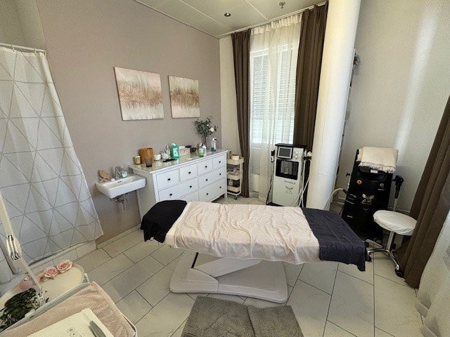 Commerce de 154m²