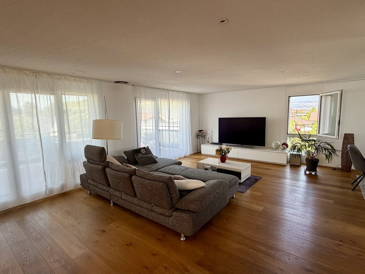 Appartement meublé de 6 ½ pièces, photo 1 sur 10