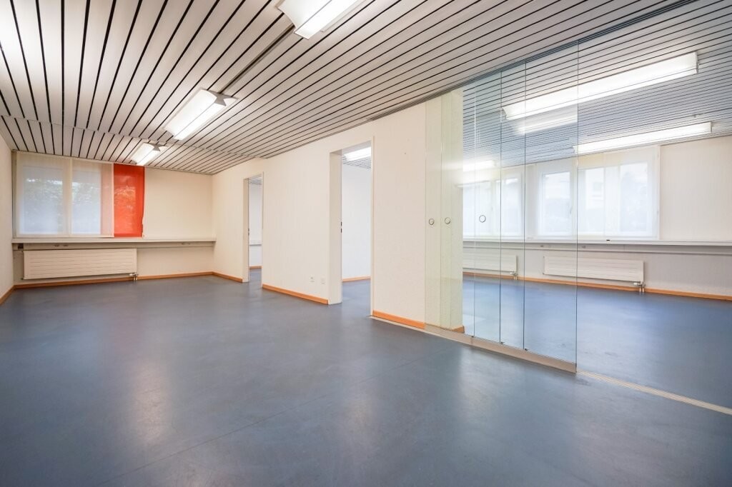Bureau de 117m², photo 1 sur 10