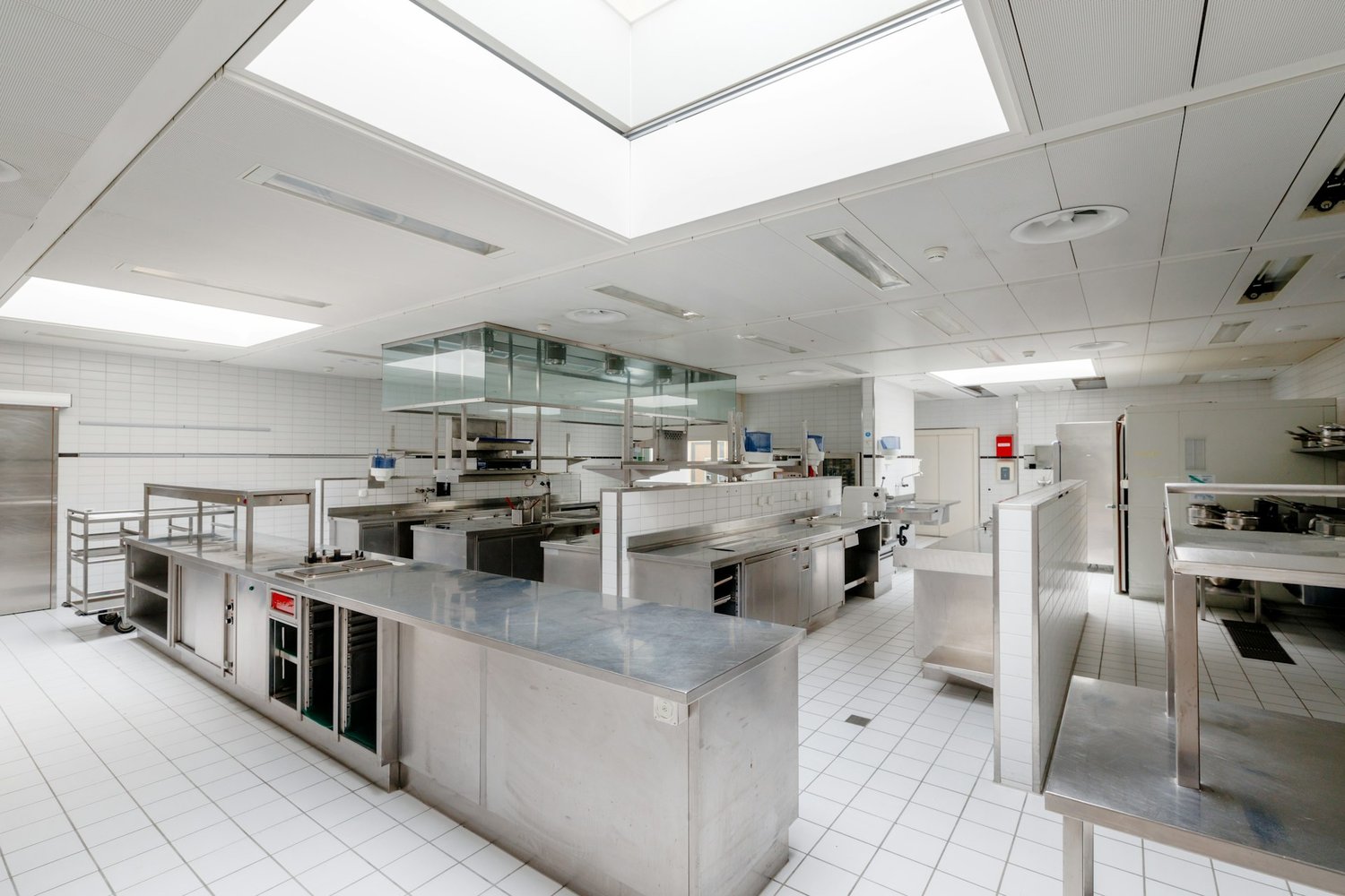 201m² commercial, photo 4 sur 10