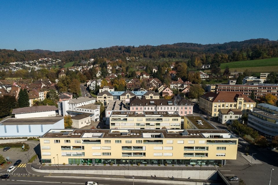 85m² commercial, photo 2 sur 10