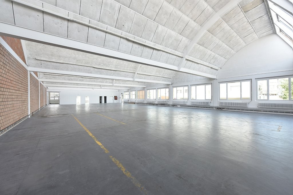 640m² commercial, photo 1 sur 2