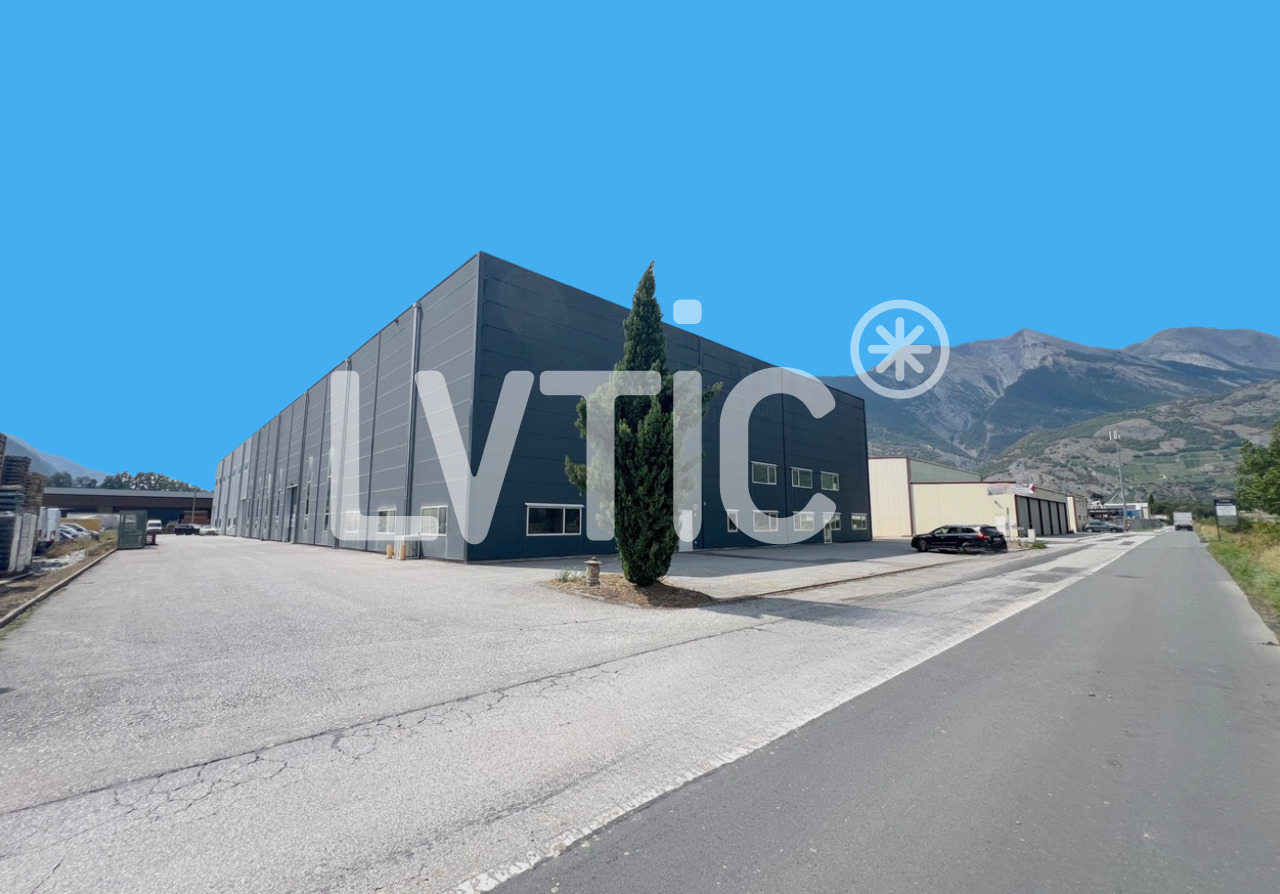 950m² industrial object, photo 7 sur 9