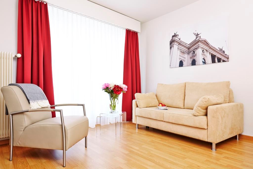 2 pièces appartement meublé, photo 2 sur 8