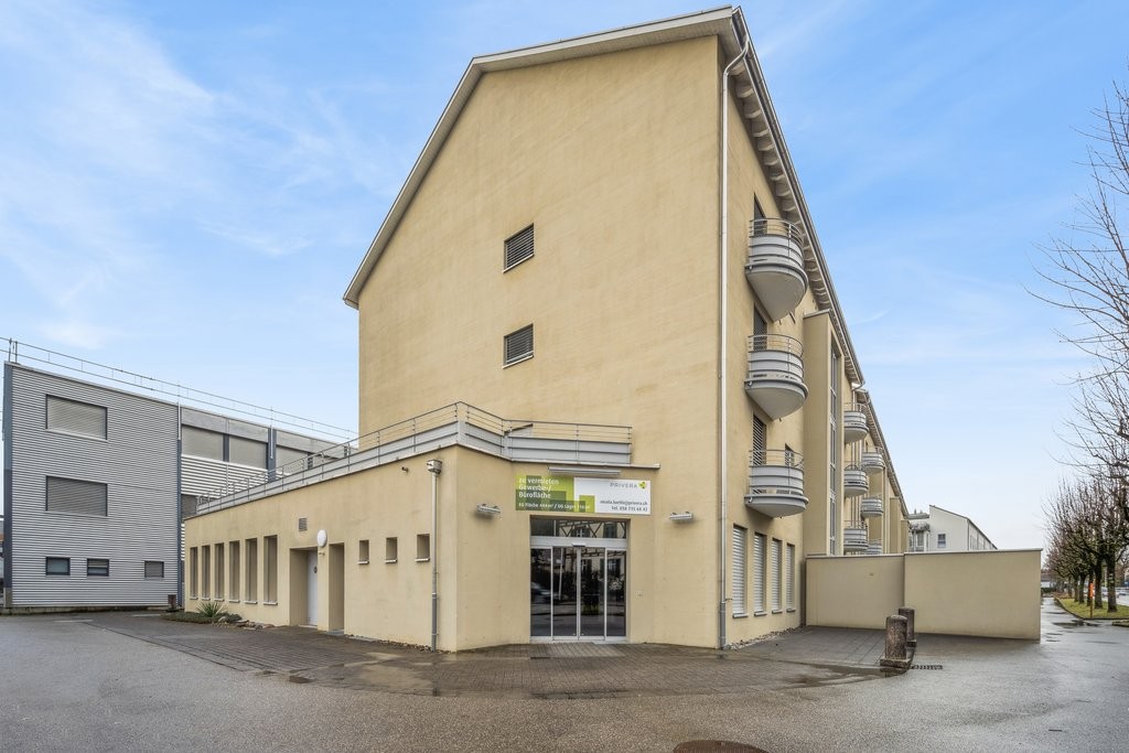 Commerce de 444m², photo 1 sur 9