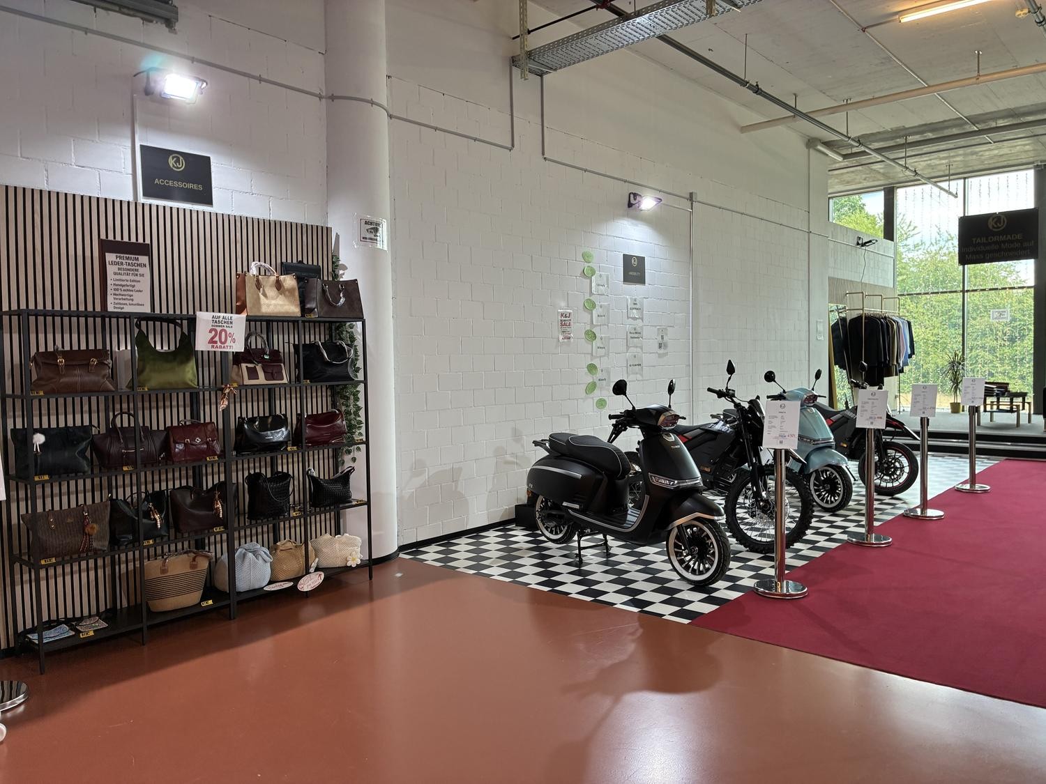125-125m² commercial