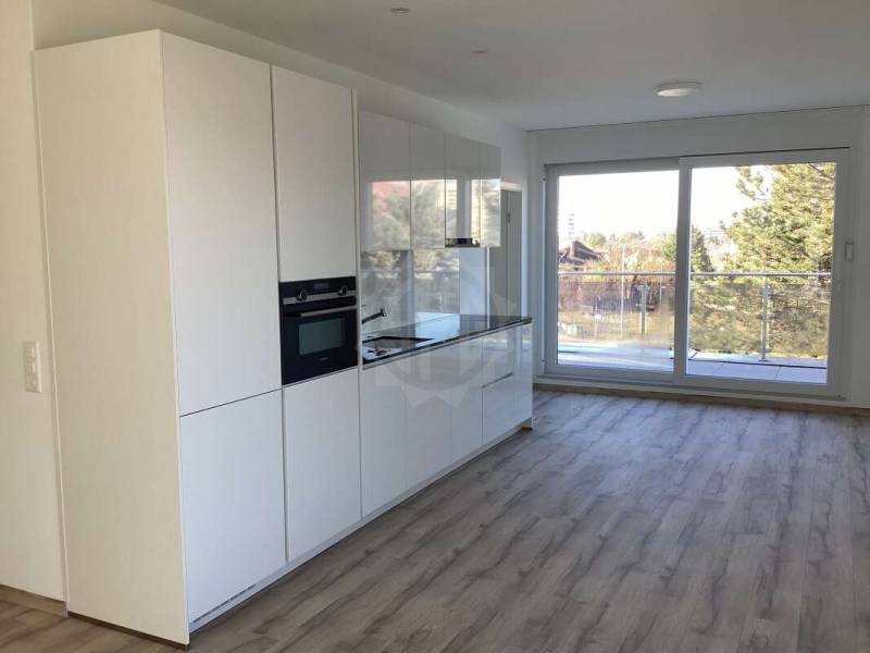 5 rooms apartment