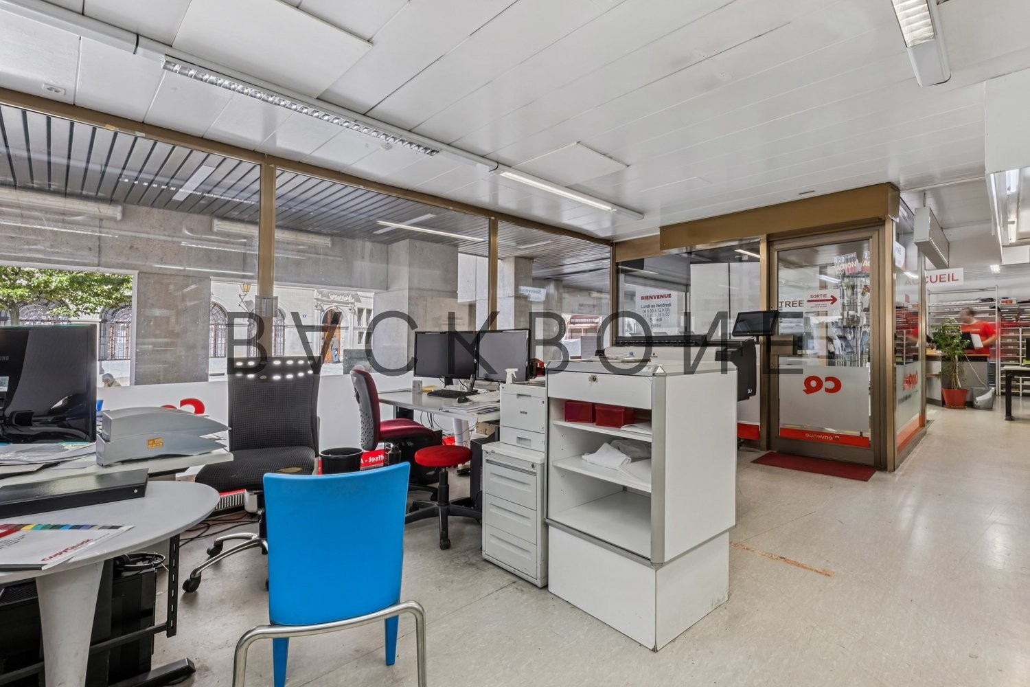 188m² shop, photo 5 sur 6