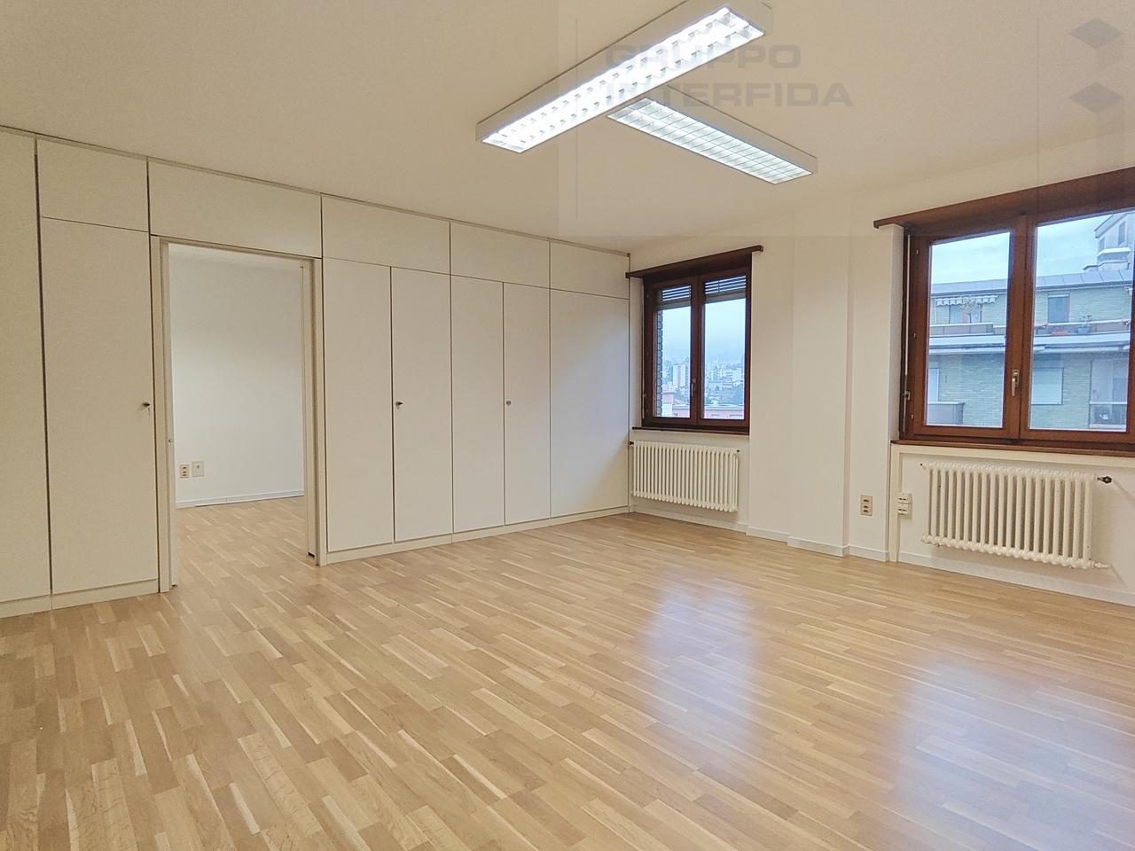 167m² office