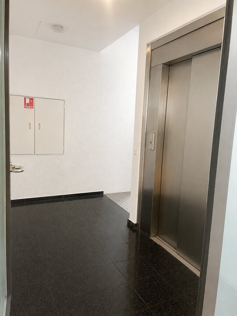 965m² commercial, photo 10 sur 10