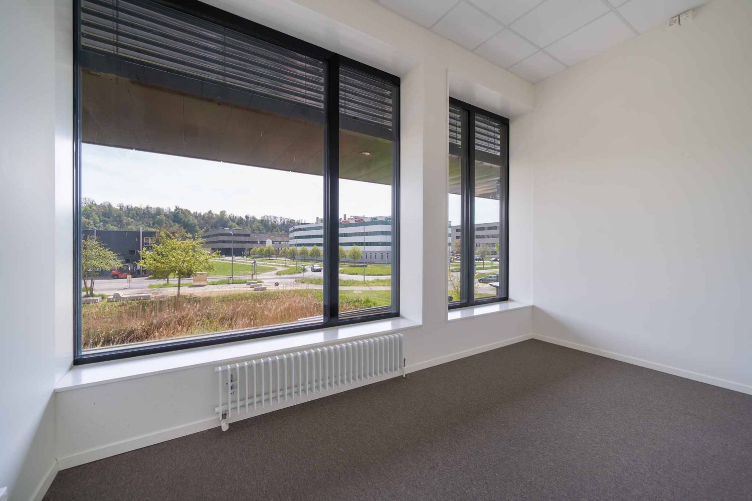 42m² office