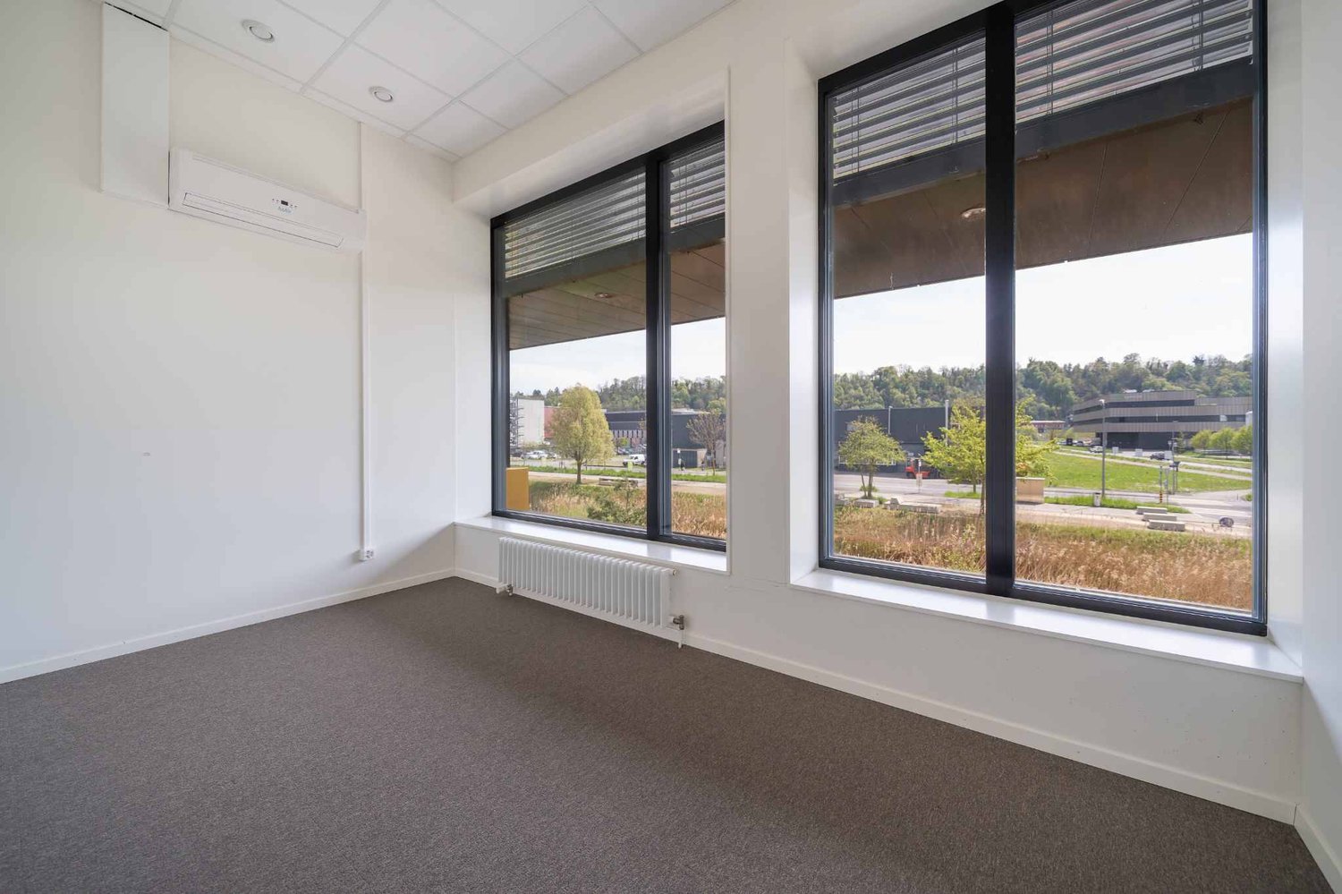 42m² office