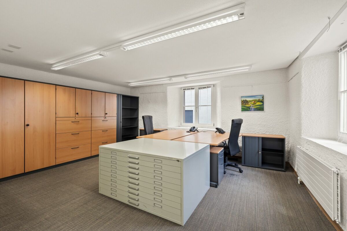 Bureau de 24m², photo 1 sur 9