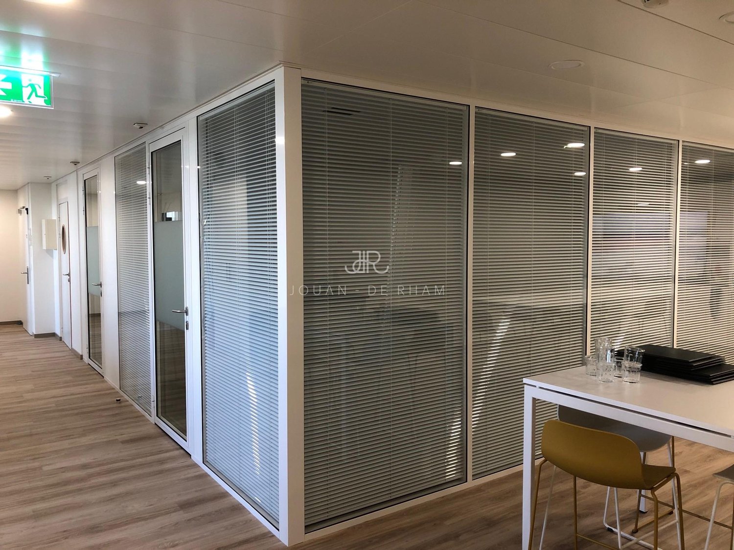 526m² office, photo 4 sur 8