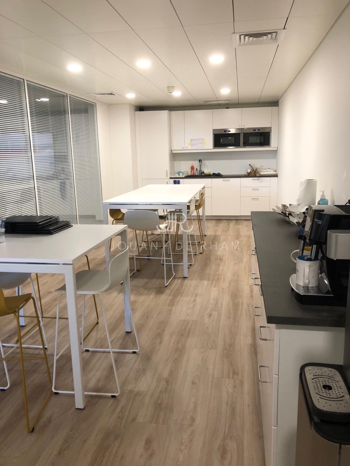 526m² office, photo 7 sur 8