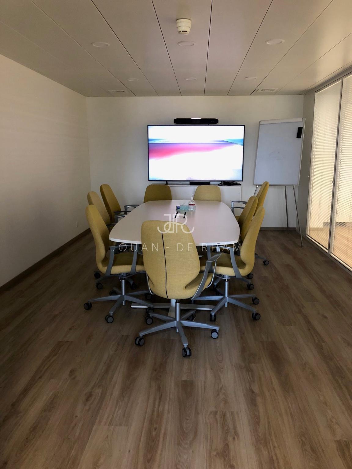 526m² office, photo 8 sur 8
