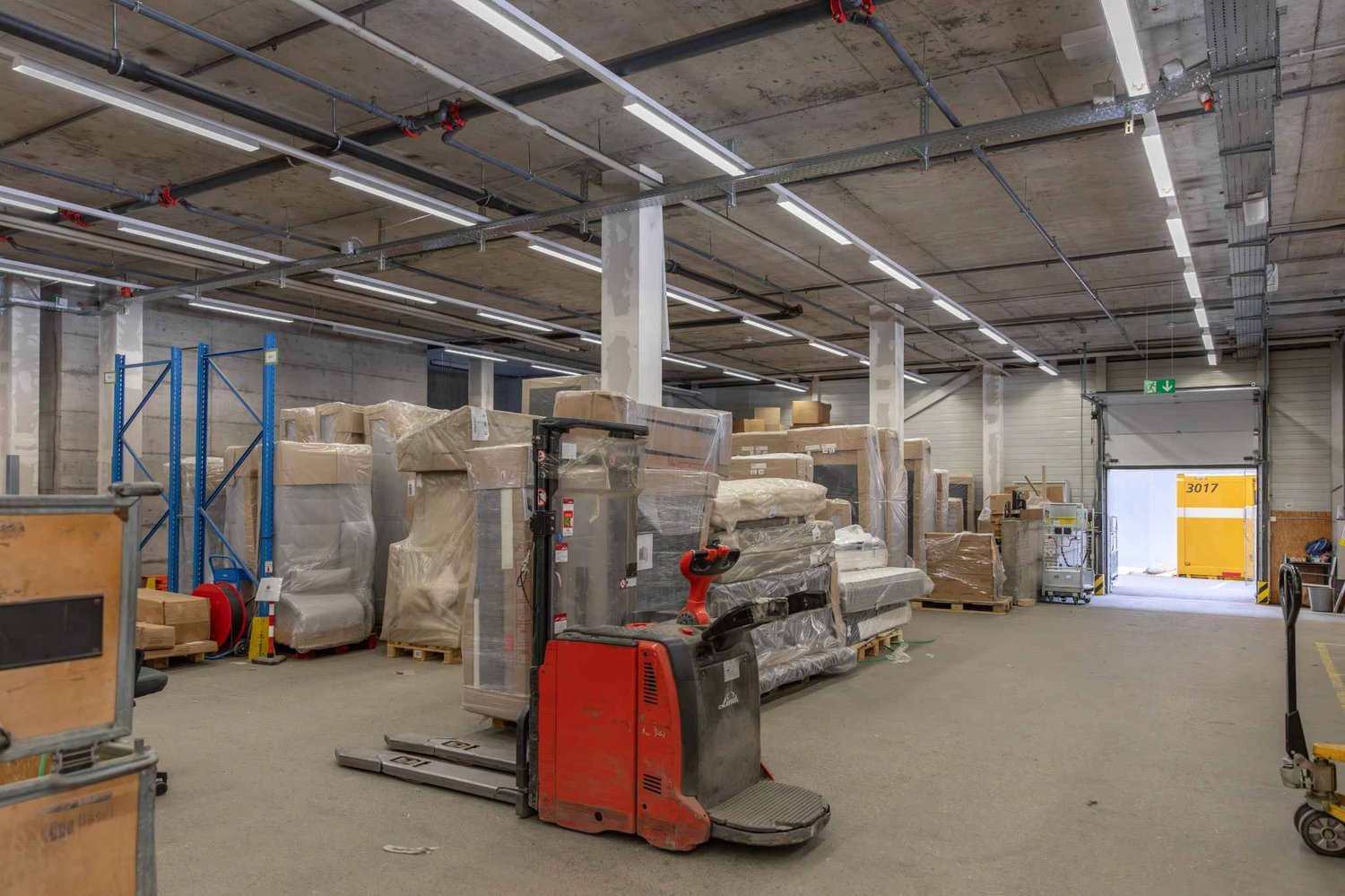 250m² commercial, photo 3 sur 10