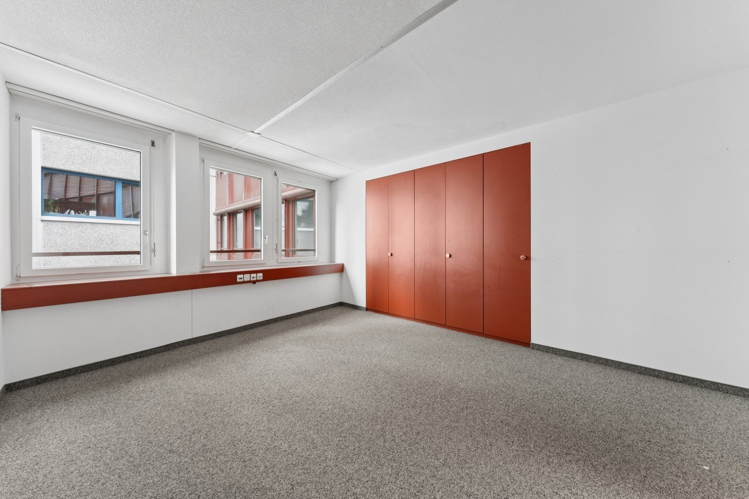 698m² de bureaux, photo 8 sur 10