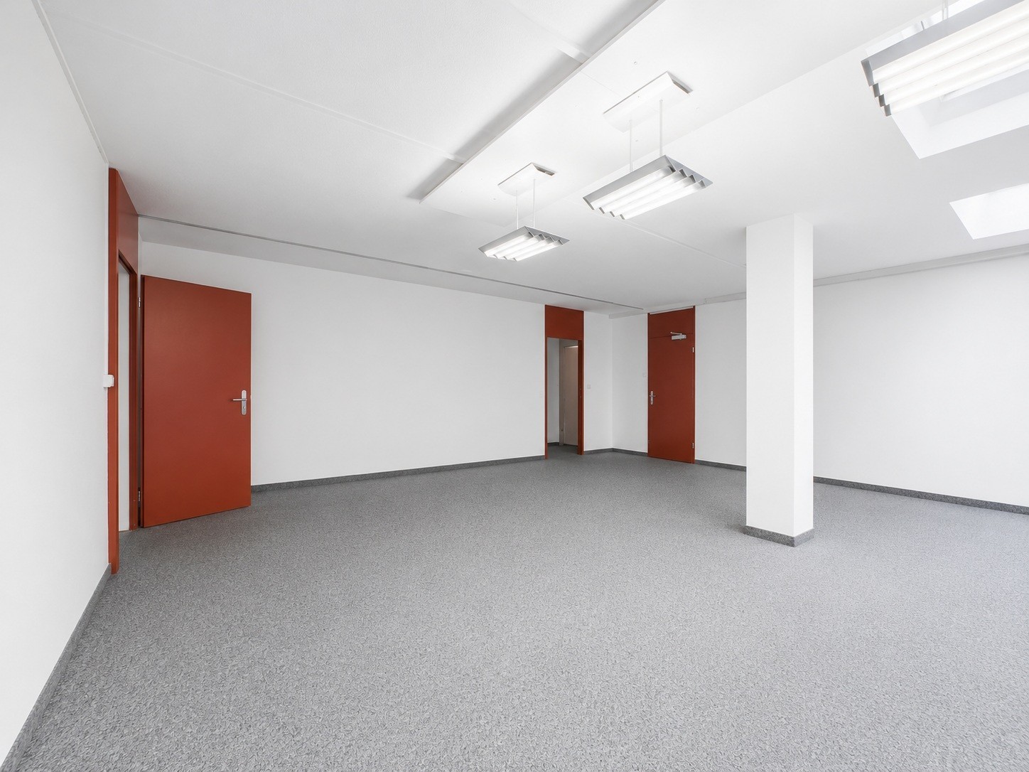 698m² de bureaux, photo 3 sur 10