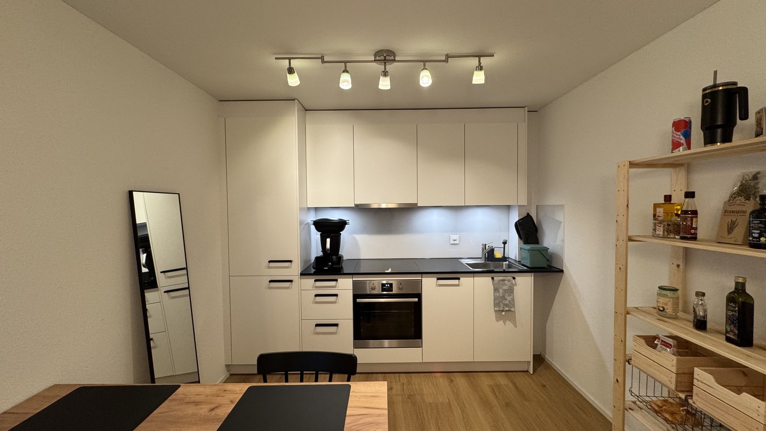 Appartement de 2 ½ pièces, photo 1 sur 7