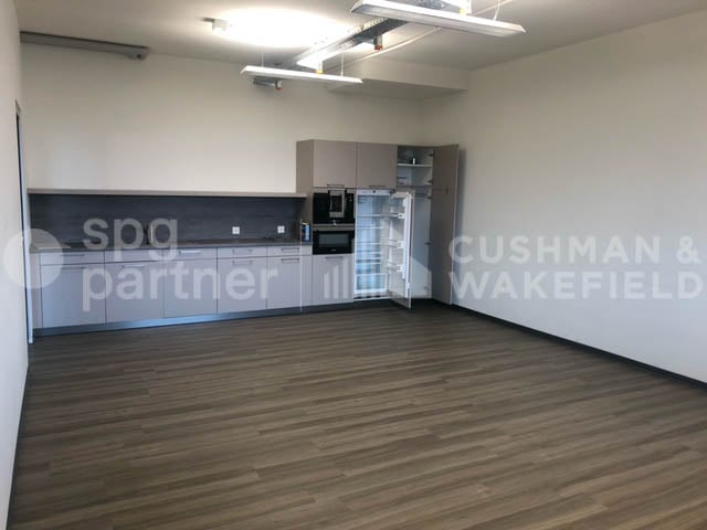 317m² commercial