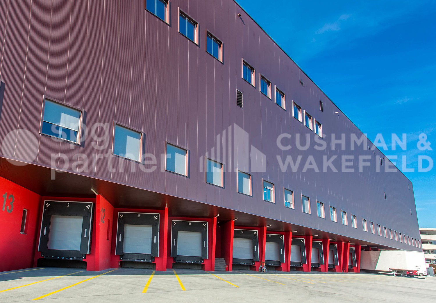 317m² commercial