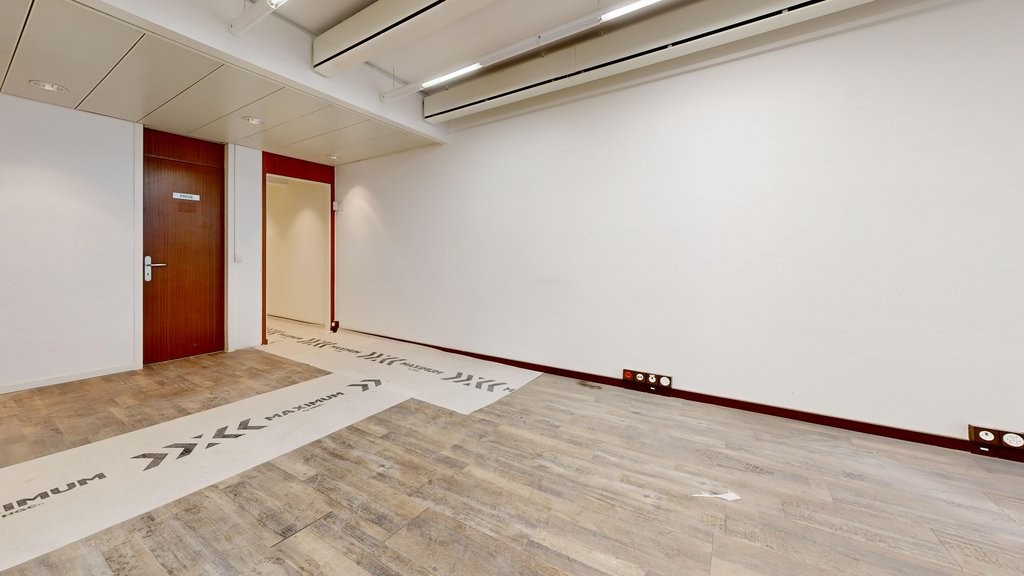 162m² office, photo 5 sur 5