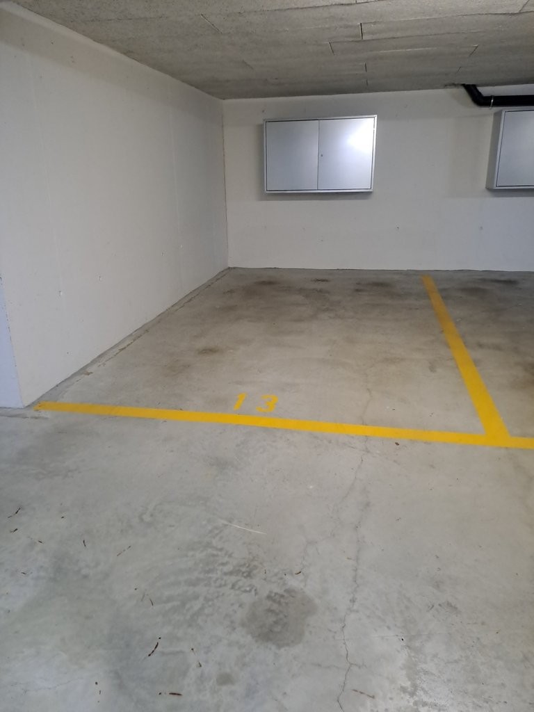 Emplacement de parking souterrain